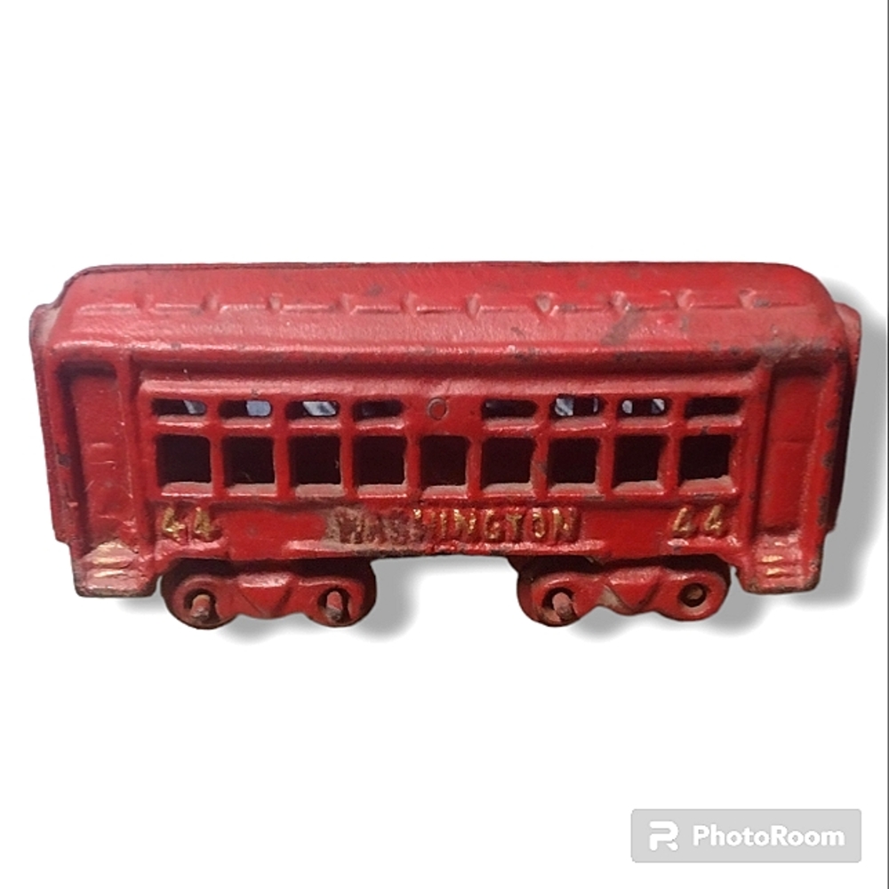 Vintage Washington 44 Red Cast Iron Train Car